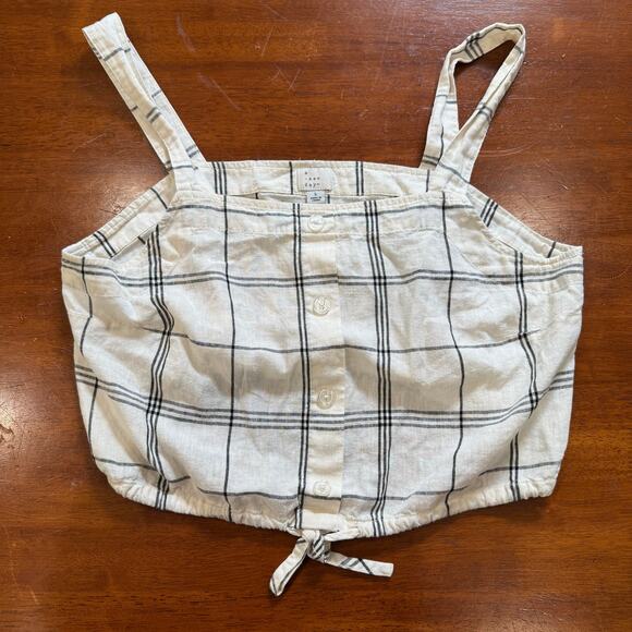 A New Day half top tank‎ top buttons size large - Picture 1 of 4